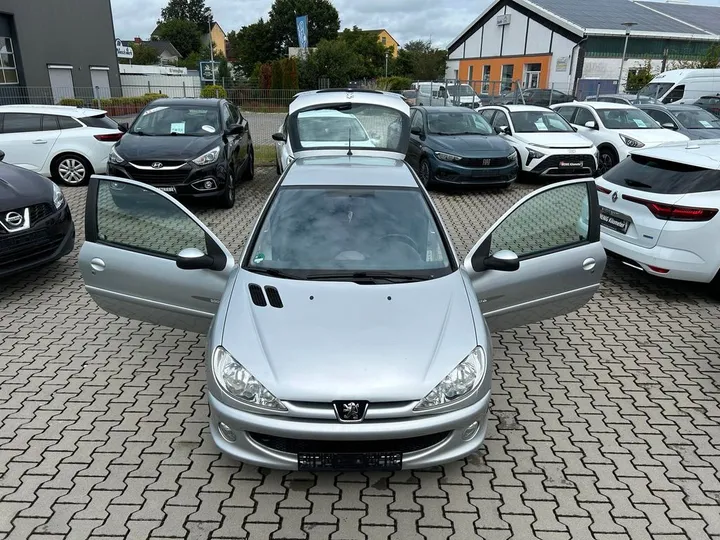 Peugeot 206