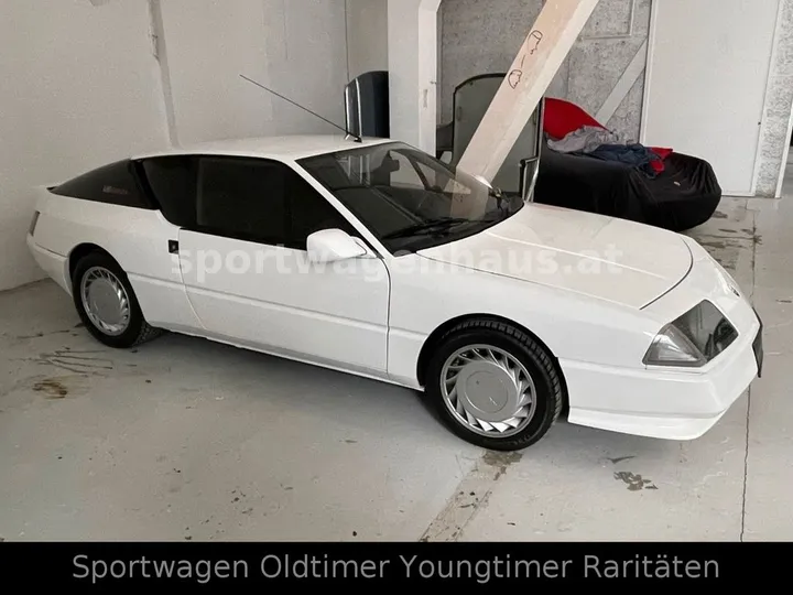 Renault Alpine V6