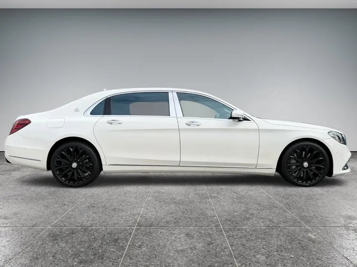 Mercedes-Benz S 560