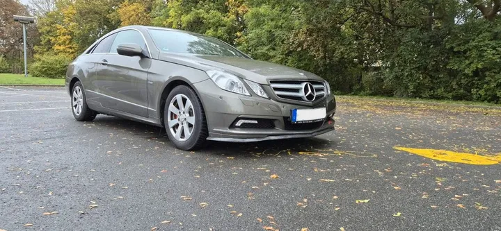 Mercedes-Benz E 250