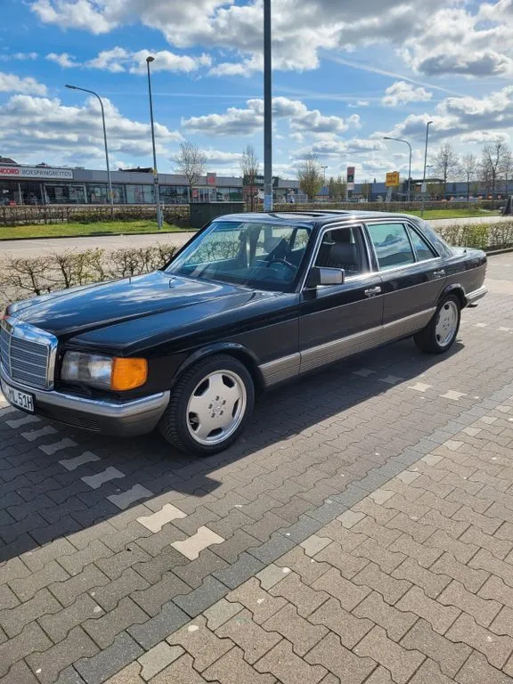 Mercedes-Benz 380