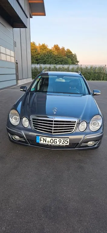 Mercedes-Benz E 280