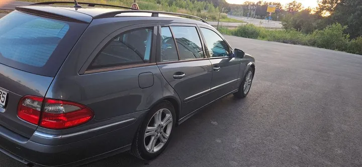 Mercedes-Benz E 280