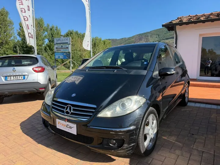 Mercedes-Benz A 180