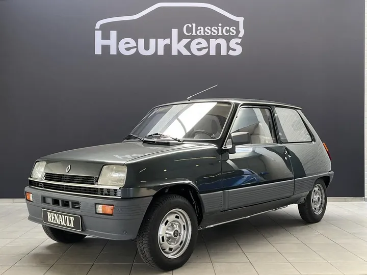 Renault R 5