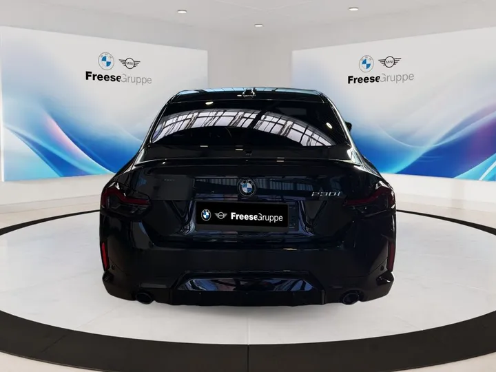 BMW 230