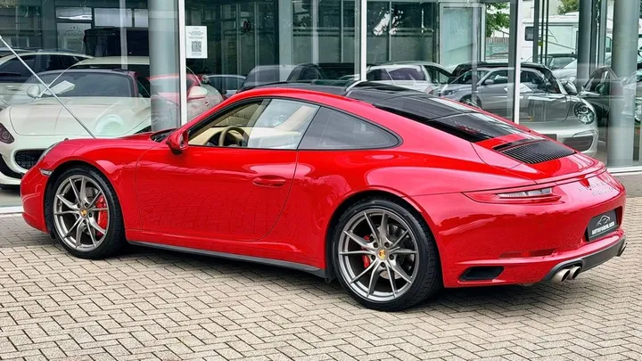 Porsche 991