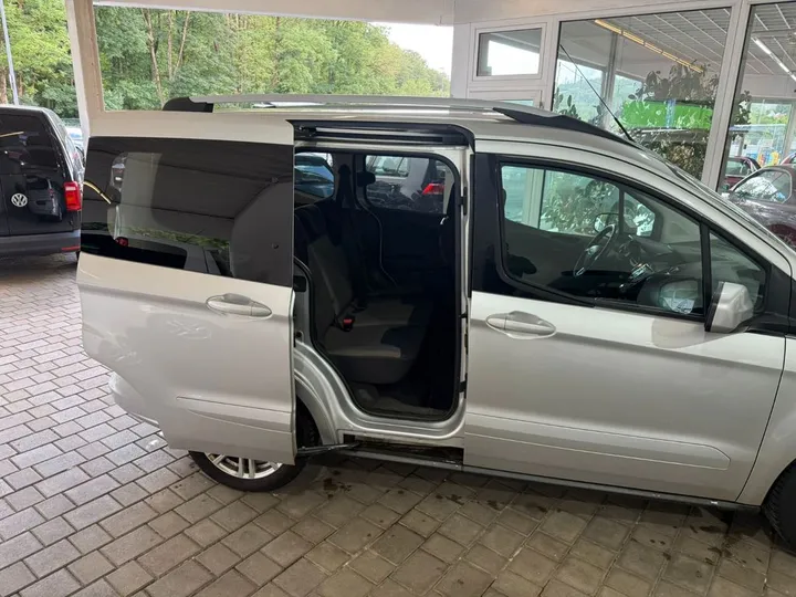Ford Tourneo Courier