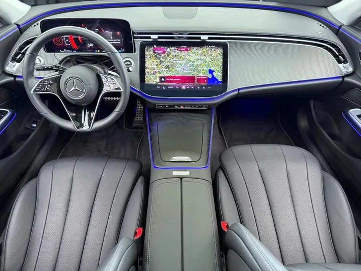 Mercedes-Benz E 220