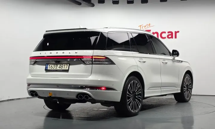 Lincoln Aviator