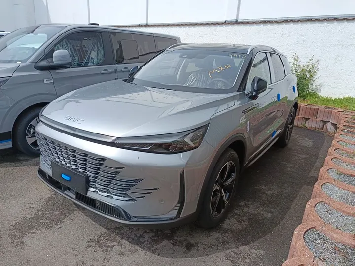 BAIC Beijing X75