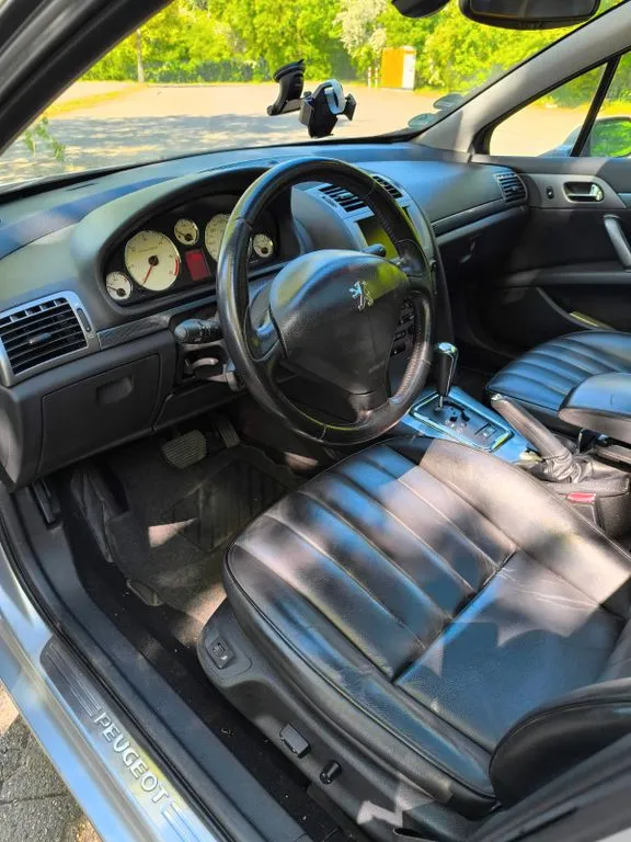 Peugeot 407
