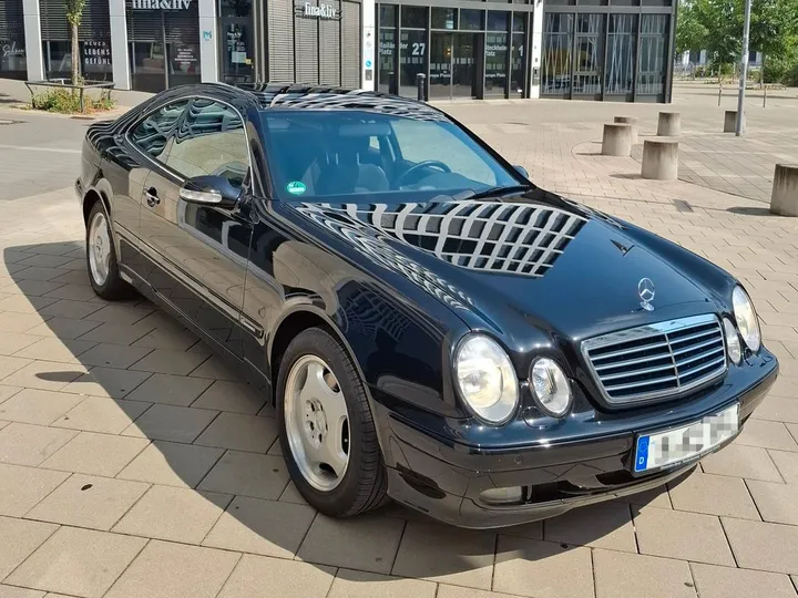 Mercedes-Benz CLK 320