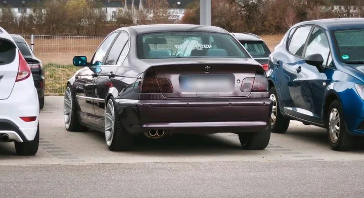 BMW 320