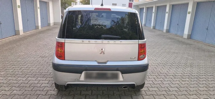 Peugeot 1007