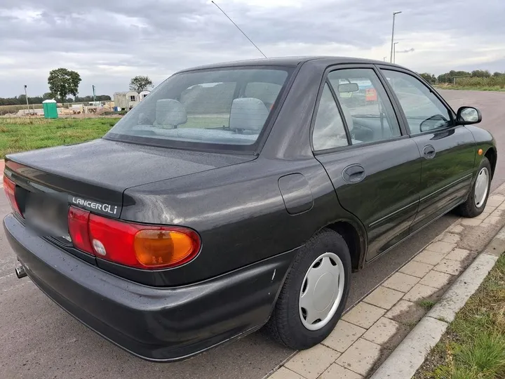 Mitsubishi Lancer