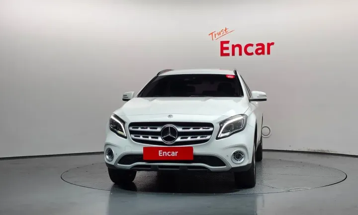 Mercedes-Benz GLA-Class