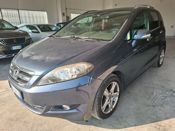 Honda FR-V