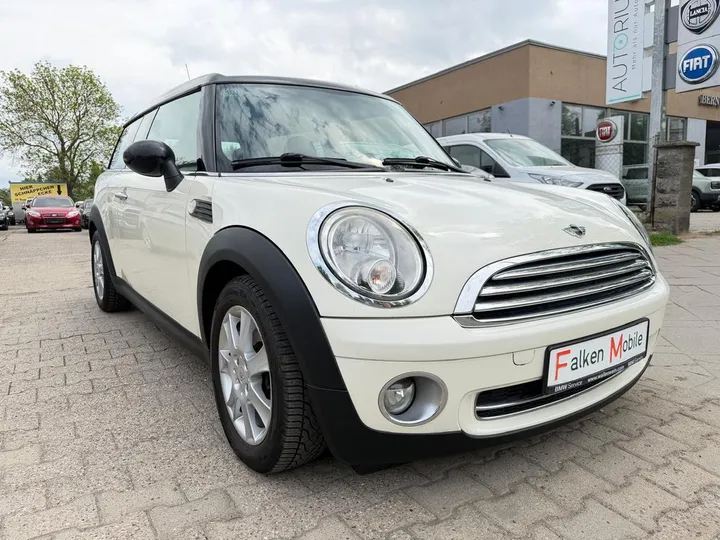 MINI Cooper Clubman