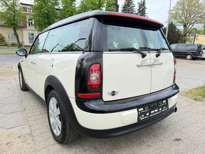 MINI Cooper Clubman