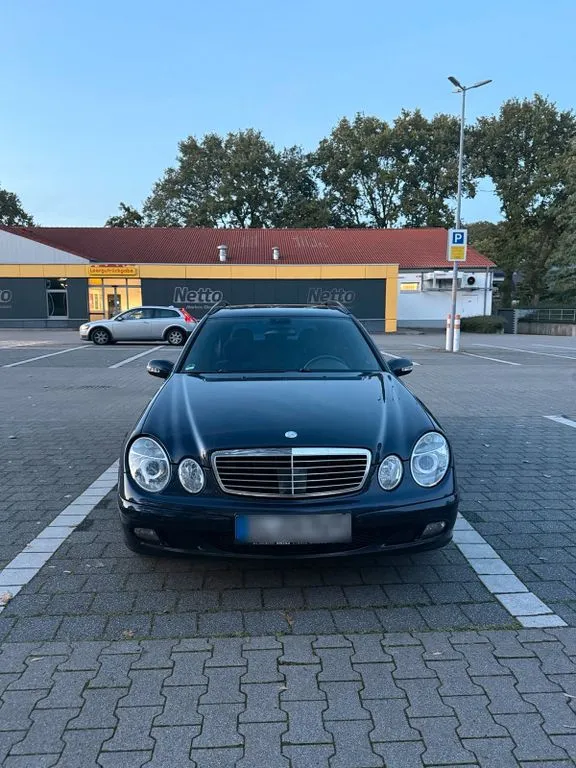Mercedes-Benz E 280