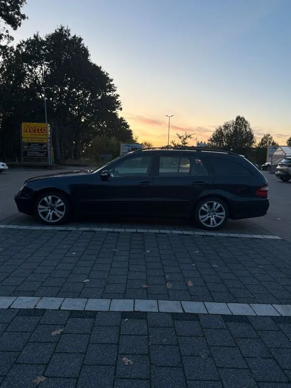 Mercedes-Benz E 280