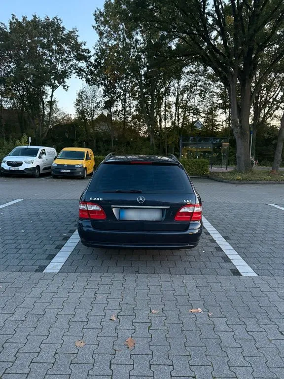Mercedes-Benz E 280