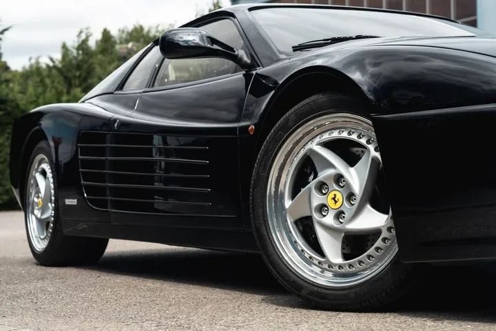 Ferrari 512