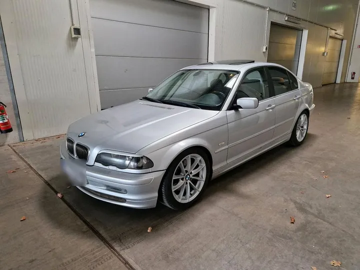 BMW 328