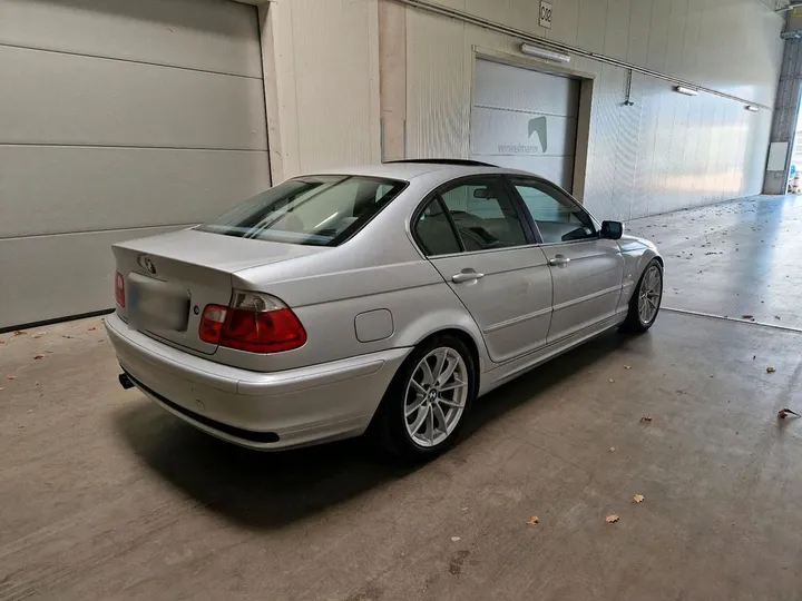 BMW 328