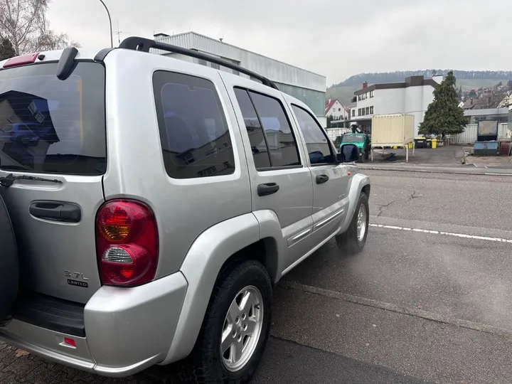 Jeep Cherokee