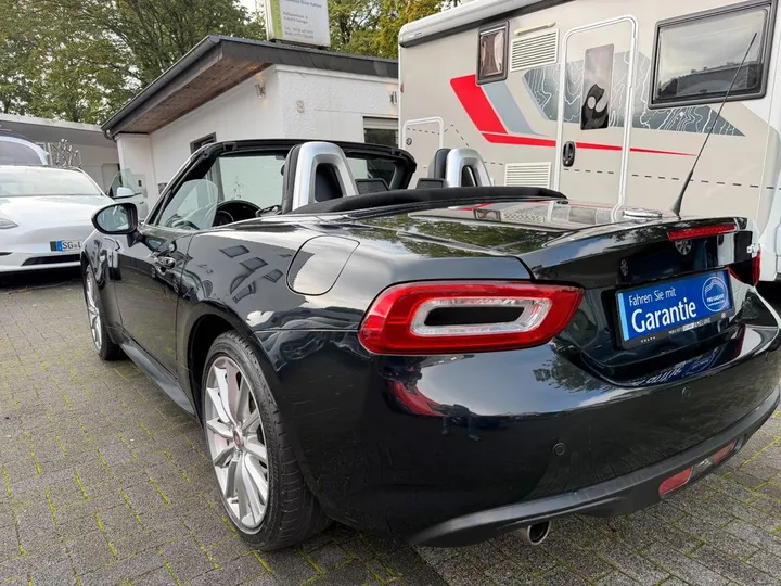 Fiat 124 Spider