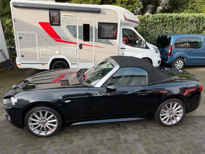 Fiat 124 Spider