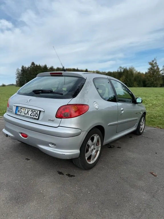 Peugeot 206