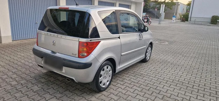 Peugeot 1007