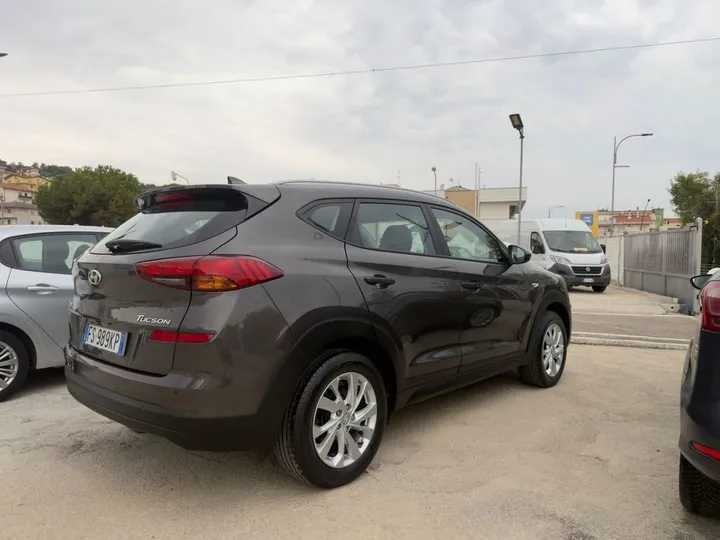 Hyundai TUCSON