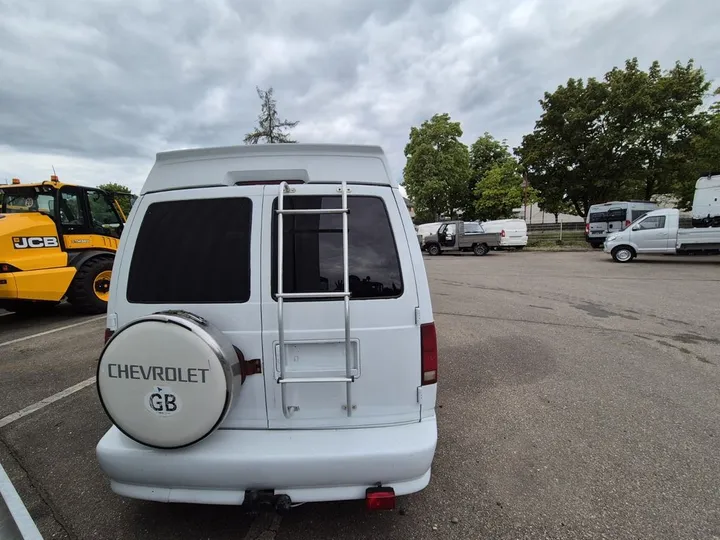 Chevrolet Astro