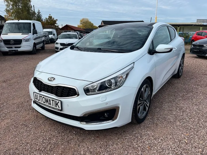 Kia pro cee'd / ProCeed