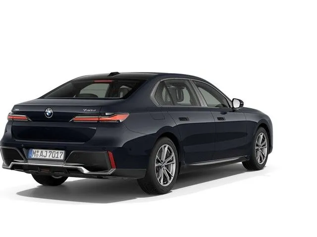 BMW 740