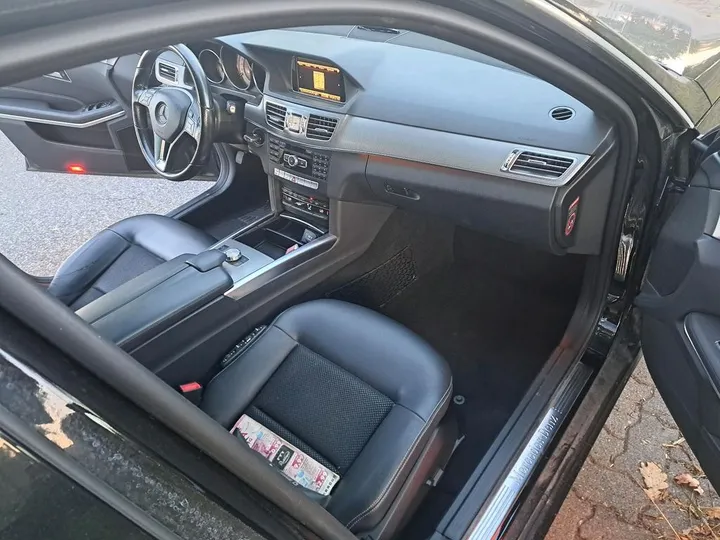 Mercedes-Benz CE 300