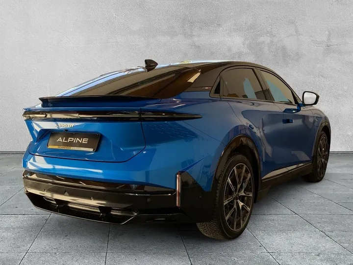 Alpine A390
