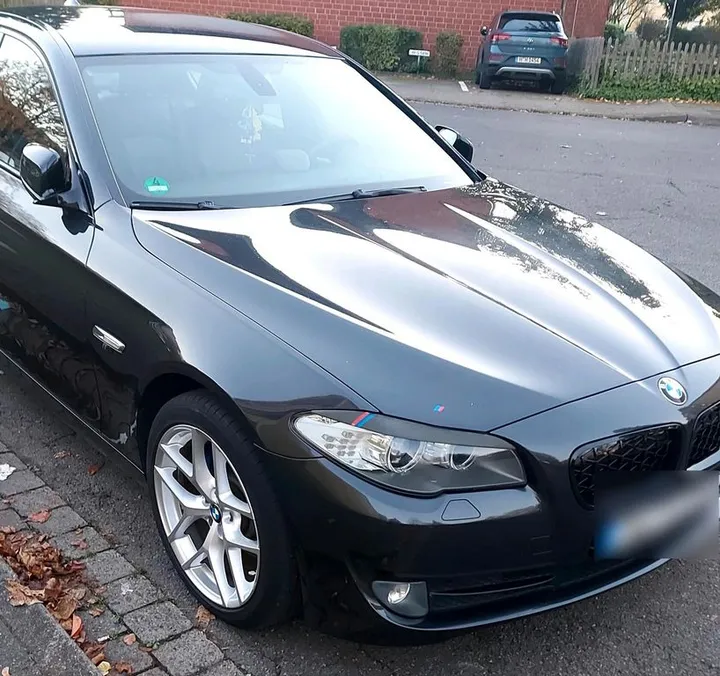 BMW 523