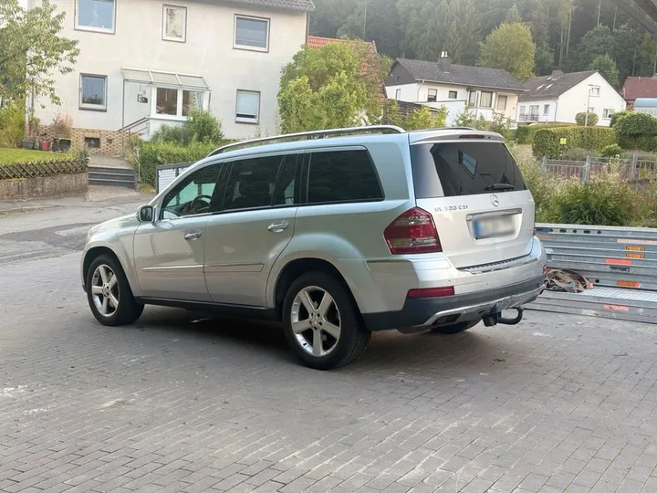 Mercedes-Benz GL 320