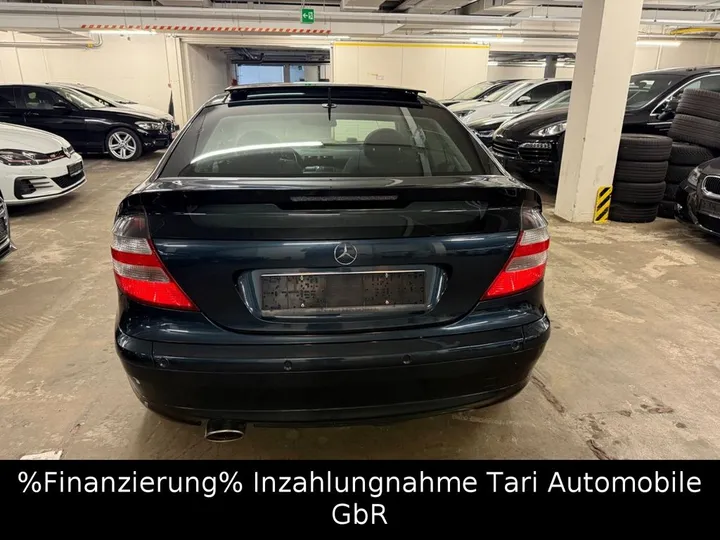 Mercedes-Benz C 230