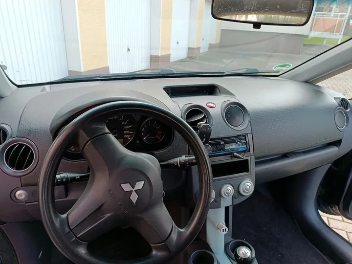Mitsubishi Colt