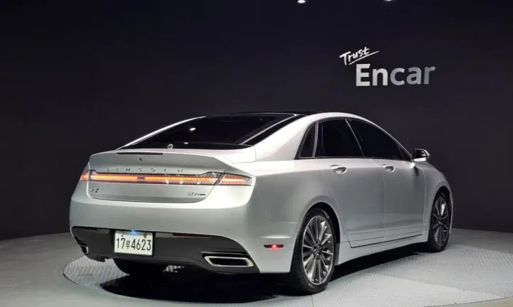 Lincoln MKZ
