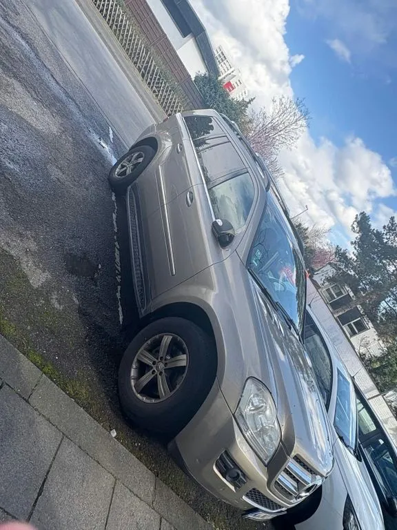 Mercedes-Benz GL 320