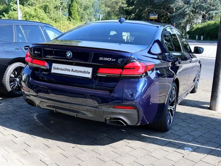 BMW 530