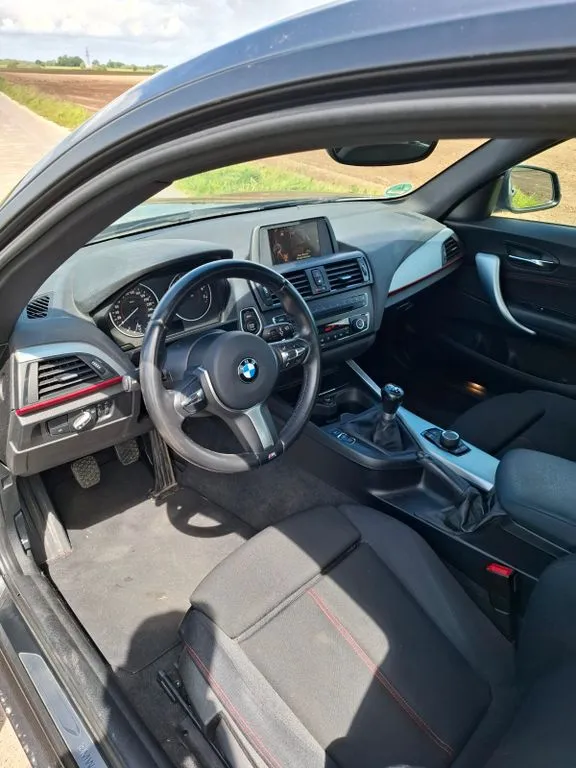 BMW 220
