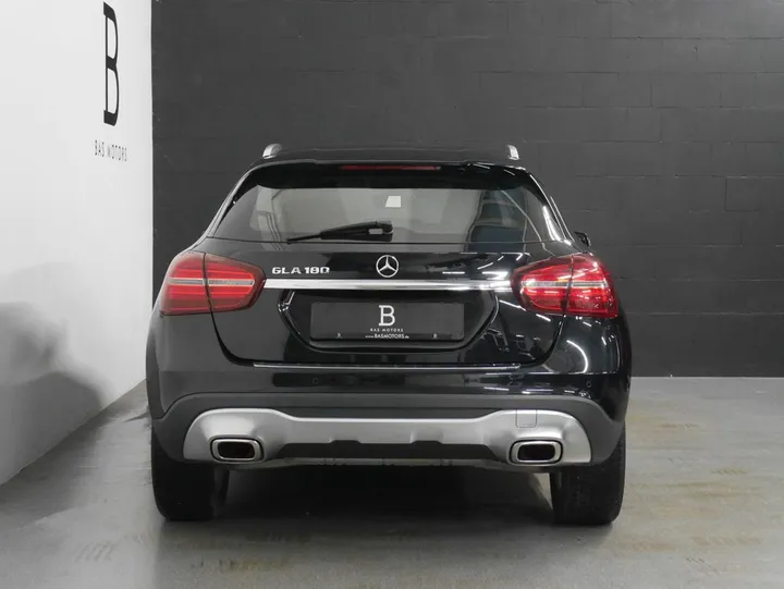 Mercedes-Benz GLA 180